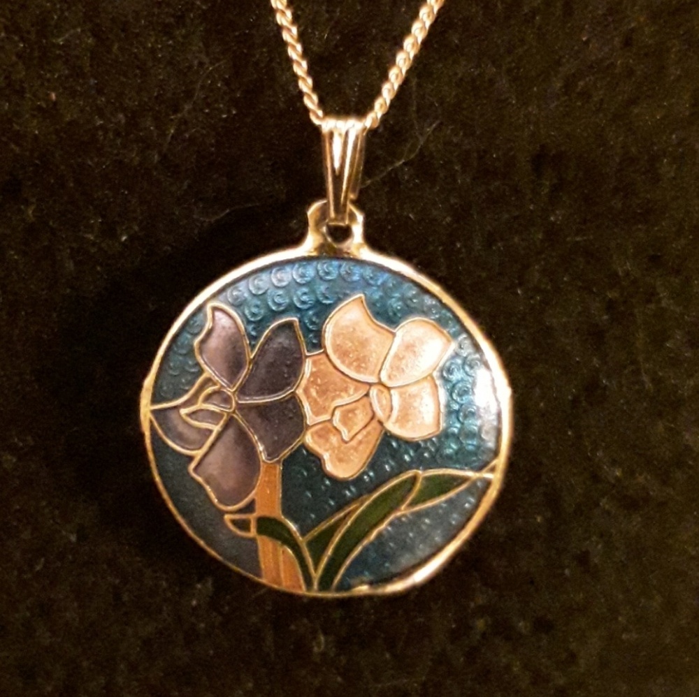Cloisonne necklace